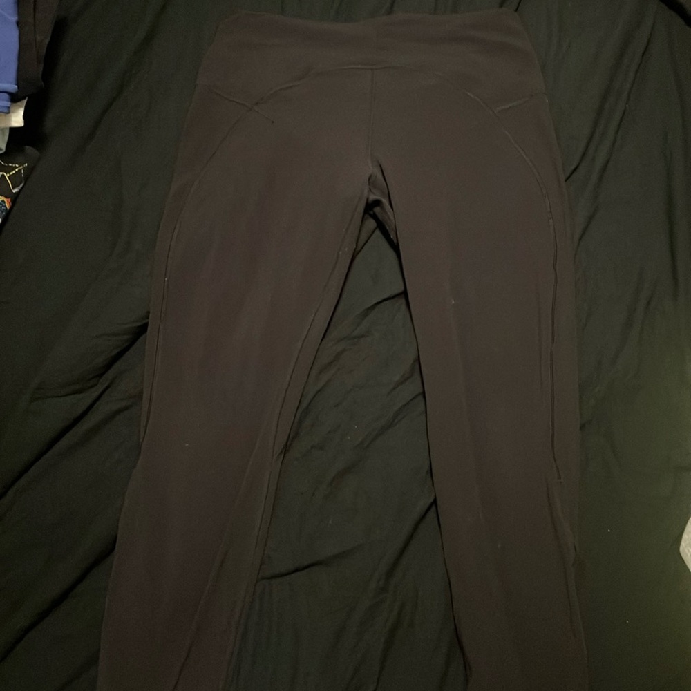 Well loved align leggings with cut out at ankle 25 inseam